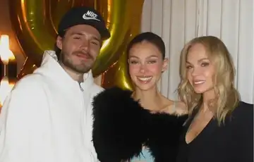 Brooklyn Beckham sa suprugom Nicolom i snahom Claudijom Peltz