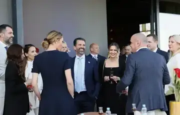 Donald Tramp Mladji u Bakincima 872x492