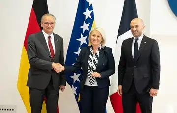 Gunther Krichbaum Borjana Kristo i Benjamin Haddad