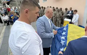 Zukan helez zlatni ljiljan