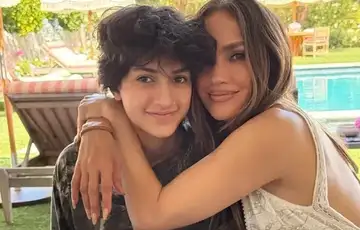 Jennifer Lopez kcerka Emme Maribel Muniz