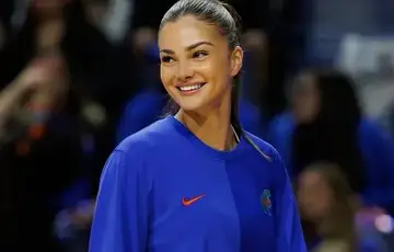 Milca Vidacic 1 Srbijanska odbojkašica je jedna od najljepših sportiskinja na svijetu