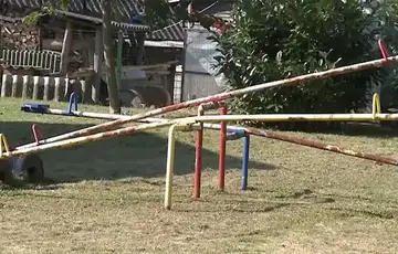 Napusteno djecije igraliste