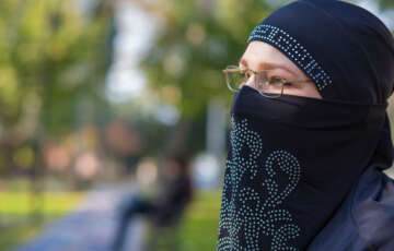 Nikab Thinkstock Photos 500956332