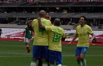 Pogledajte Ronaldinha Kaku i Adriana ponovo na terenu