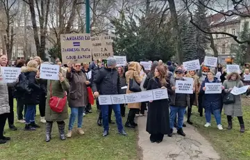 Sindikat radnika u zdravstvu ks