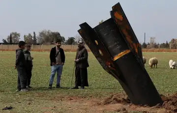 Siriji s cudenjem posmatrali ogromni iranski projektil koji je pao u polje