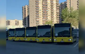 Autobusi