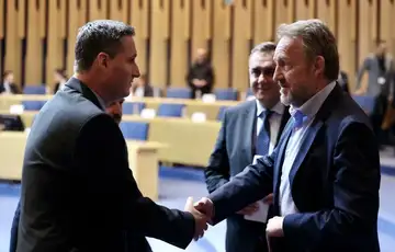 Denis becirovic bakir izetbegovic