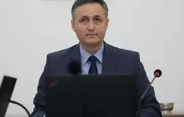 Denis becirovic pred bih sjednica 68a47d22f1955 690x