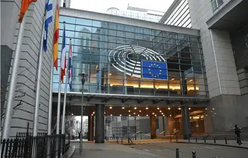 Eu
