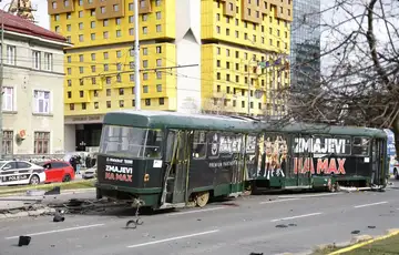 Tramvaj iskocio iz sina 02 fena