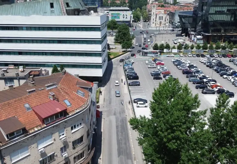 Nulta transverzala marin dvor