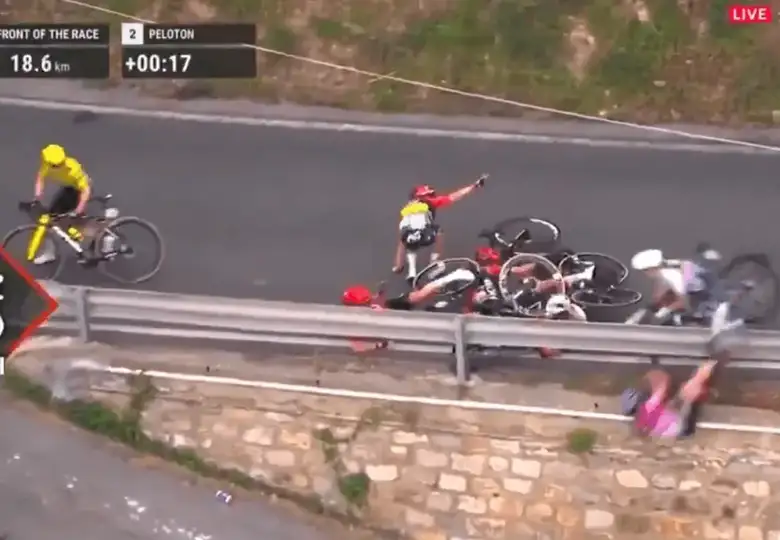 Lancani sudar na biciklistickoj utrci Italijanka sletjela u provaliju