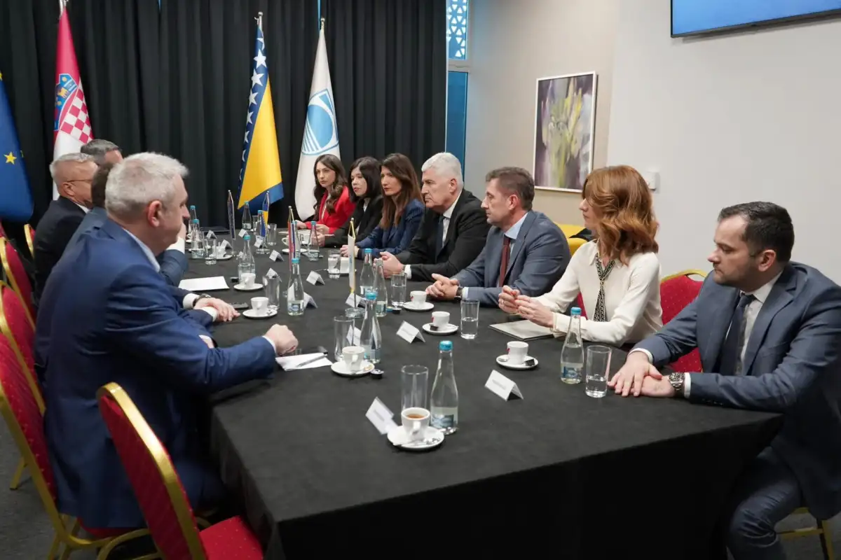 Mostar hrvatska sastanak aerodrom