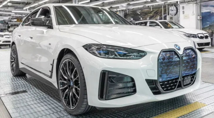 Bmw i4 1