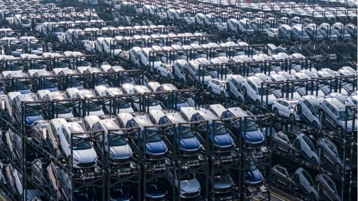 Automobili
