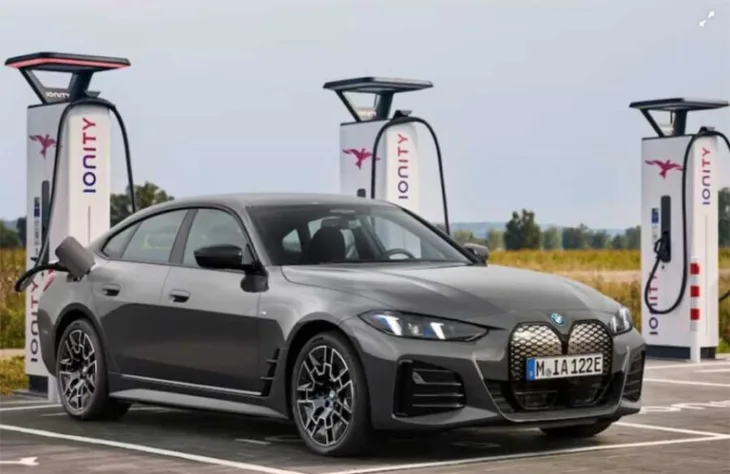 Bmwi4 768x499