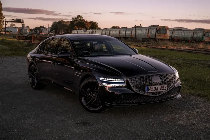 Genesis G80 Black