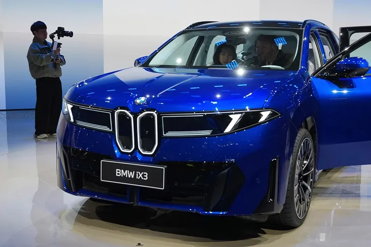 bmw i1