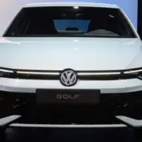Golf8 22 768x527