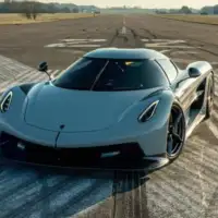 Koenigsegg 02 768x552