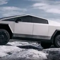 Tesla/ Cybertruck