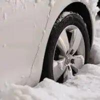 Auto snijeg