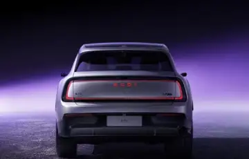 AUDI predstavlja E7 X njegove performanse su iznenadujuce