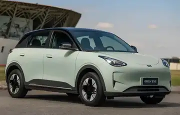 Geely E2