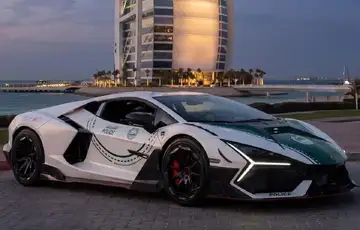 Mansory Lamborghini Revuelto za policiju u Dubaiju