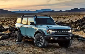 Mustang ostavio strujase daleko iza sebe