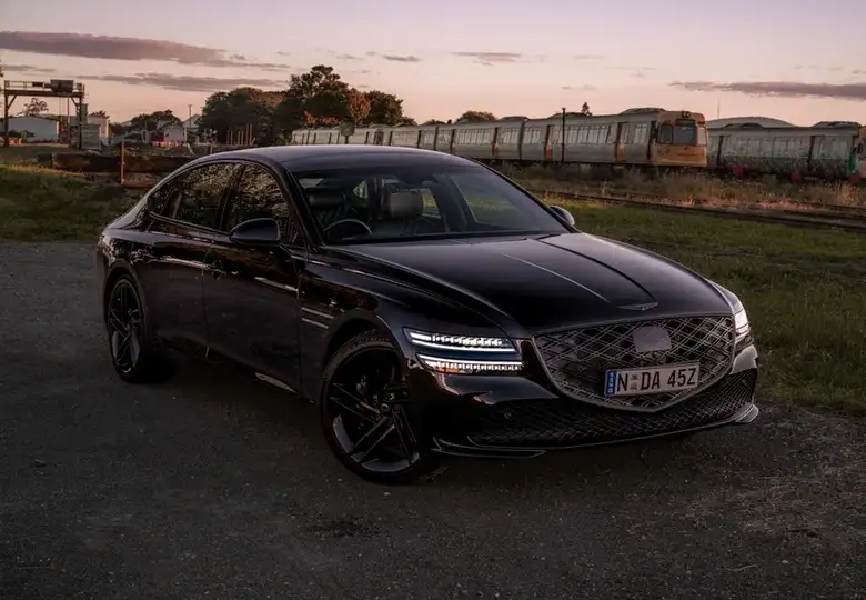 Genesis G80 Black