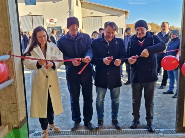 Farma kalesija Mliječna industrija 99 Hakija Selmanović