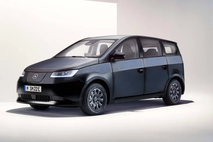 Solarni električni automobil sion