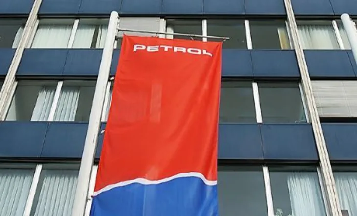 Petrol zastava 760 520 p C 90
