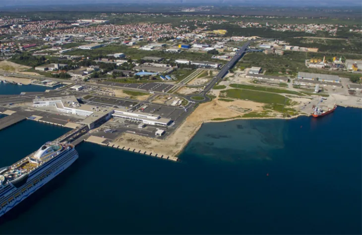 Luka Gazenica hrvatska  Luka Zadar