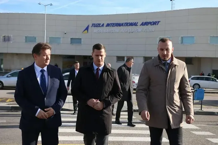 Aerodrom Tuzla