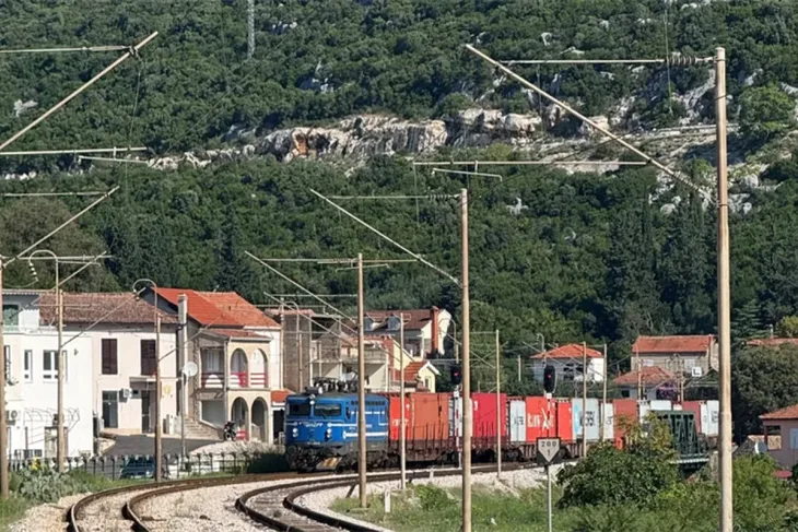 Ploce