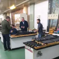 Zrak Vlada F Bi H