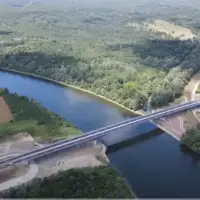 Gradiska okucani most