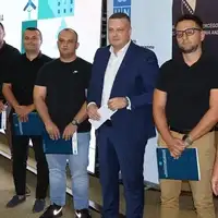 Vojin Mijatović ministar sa korisnicima podrske