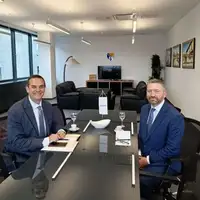 Aerodrom sarajevo dino selimovic i Adrian Farrell ambasador irske u bih