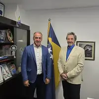 Errol Musk (desno) na sastanku s Mirsad Jašarspahić