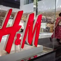 H M