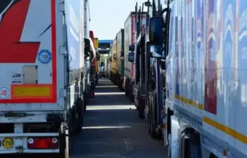 Uvoz izvoz kamioni ilustracija