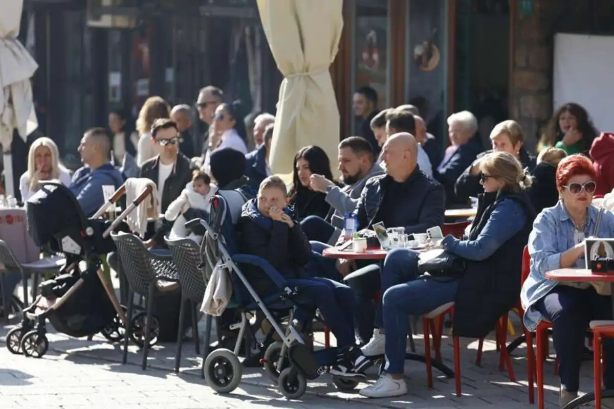 Bascarsija setnja Sarajevo novembar jesen setaci 20 872x610