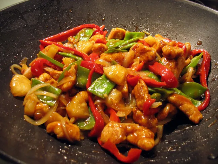 Wok sa piletinom