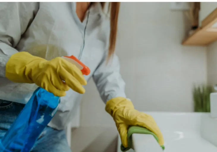 Ciscenje kupatilo e1714836442497 872x610 unsplash