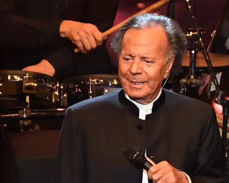 Julio Iglesias